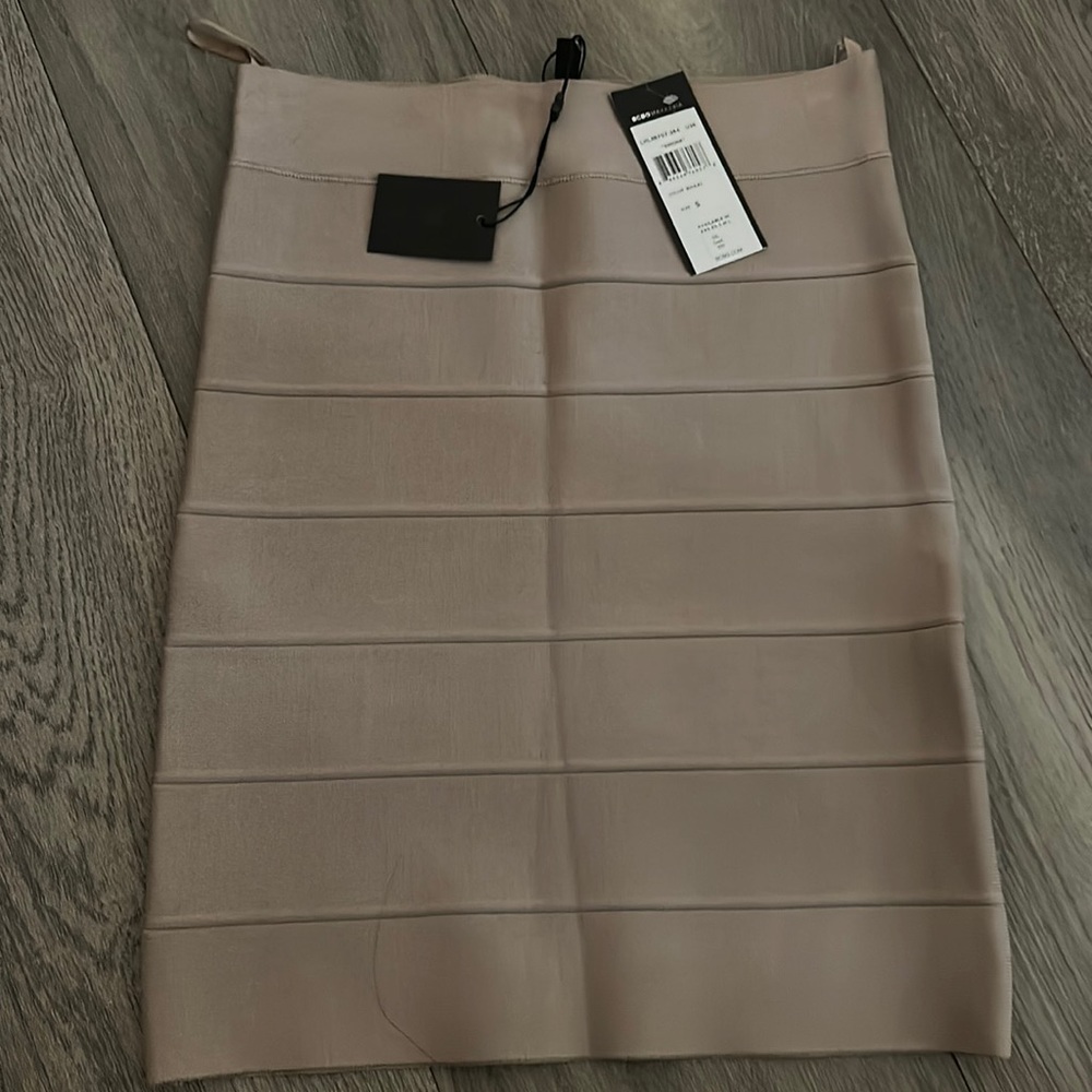 NWT BCBG Bandage Skirt (S)